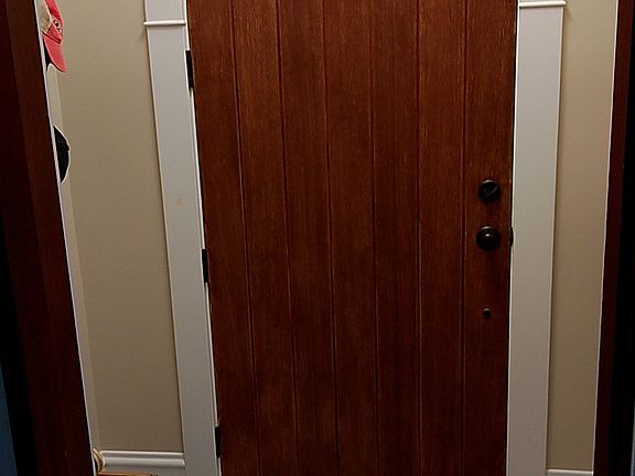 New entry way and new door