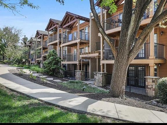 4th image of 4727 Jarboe St APT 32