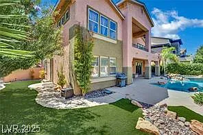 4 bed, 3.5 bath, 4512 sqft, $7,500 — Photo 2