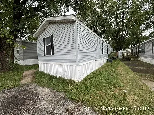 3 Bed 2 Bath Home Available for Lease at Royal Highlander - Apply Now! — Photo 2