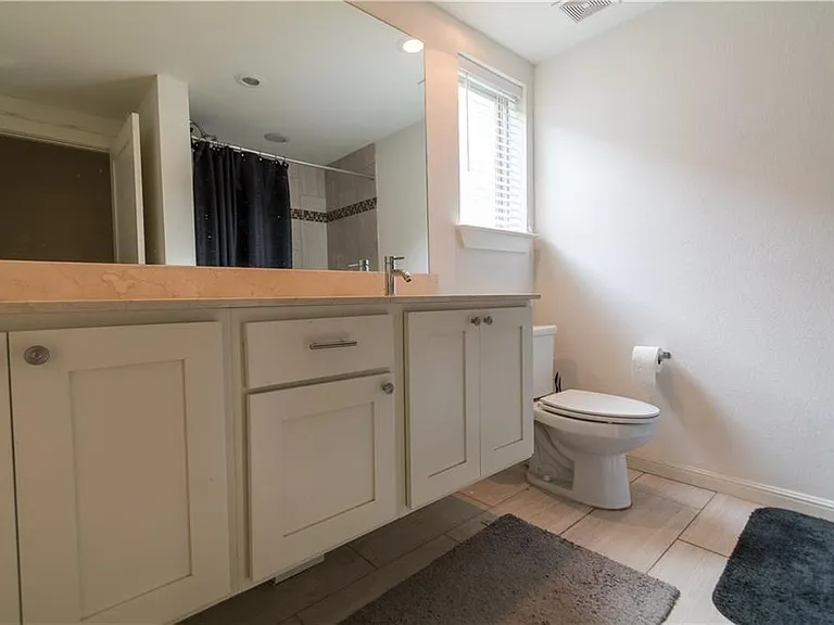 104-2708 San Pedro St #104 — Photo 9