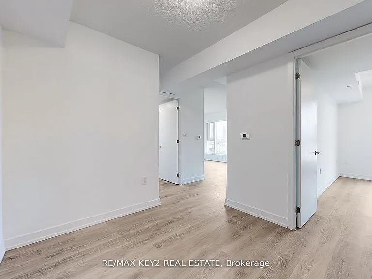 556 Marlee Ave #425 — Photo 18