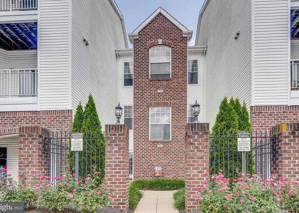 1st image of 1304 Cranesbill Ct Unit 302