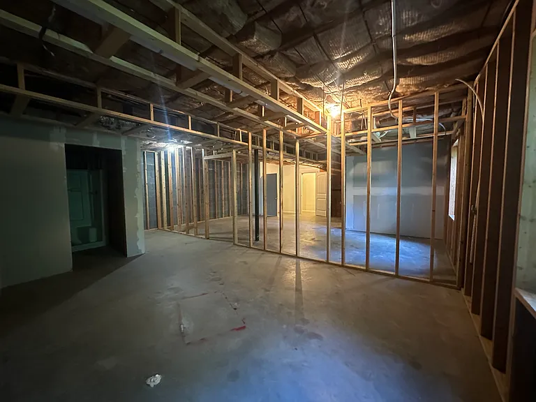 123 Kent St — Photo 18
