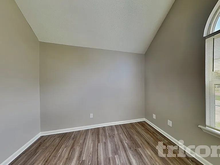 5214 Wayside Ct — Photo 13