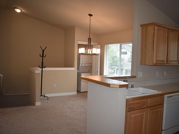 4th image of 15806 18th Ave W APT E1