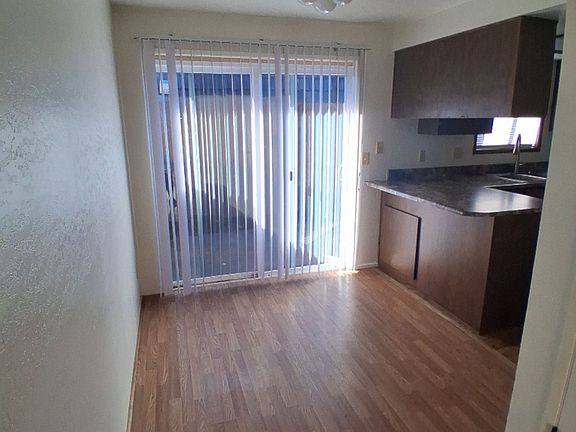 3rd image of 1870 Inner Cir #1-4