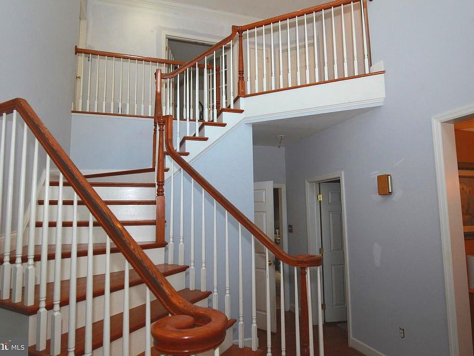 1st image of 3111 Hawks Hill Ln