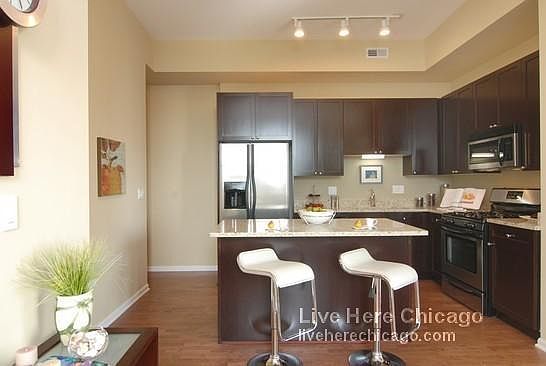 2nd image of 1400 S Michigan Ave APT 1003