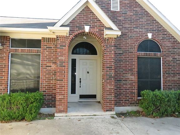 2nd image of 3707 Eagles Nest St
