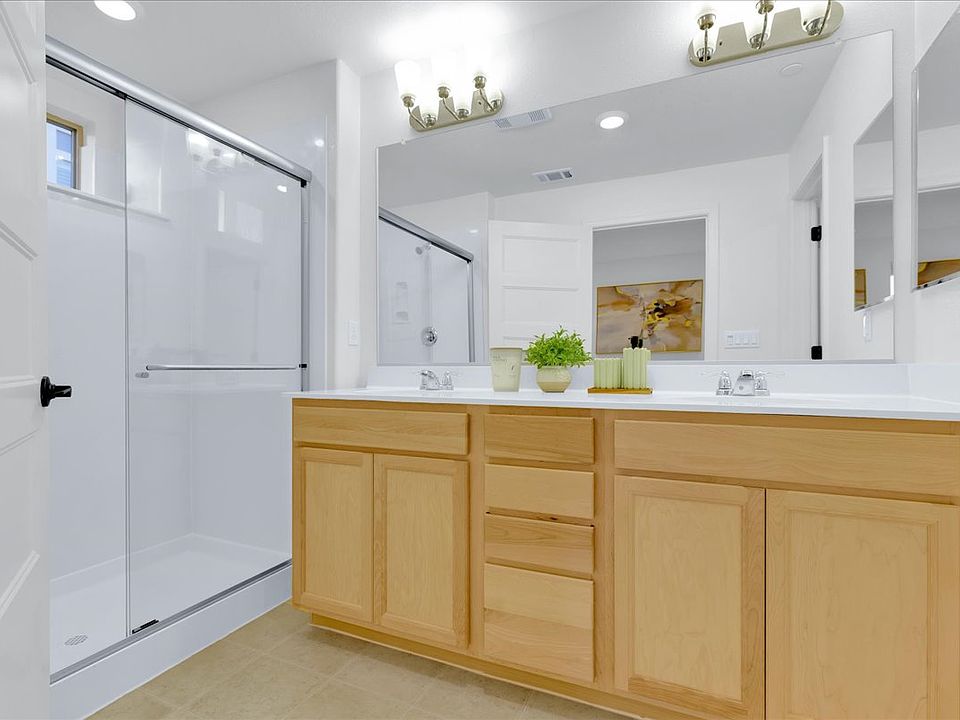 1st image of 3067 Lina Ln