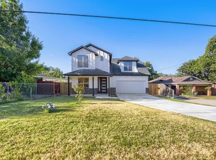 7305 Charbonneau Rd, Lake Worth, TX 76135