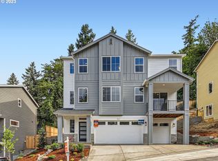 8617 SW Summit Ct, Portland, OR 97225