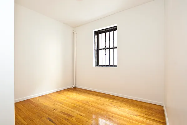 Rented by R New York | media 25