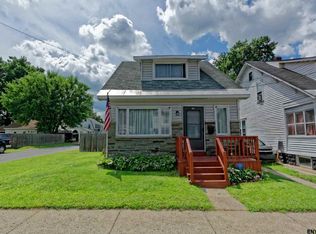 654 Draper Ave, Schenectady, NY 12306