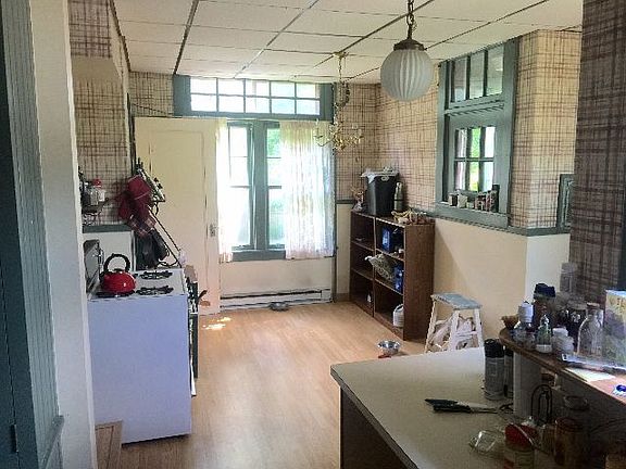 5th image of 315 Lakeview Ave