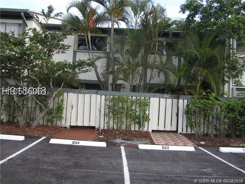 1st image of 642 NE 195th St #642