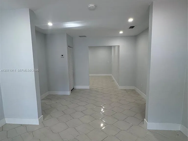3160 NW 3rd St — Photo 24