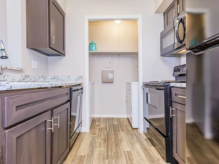 Somerset Park At Union Apartments — Photo 26