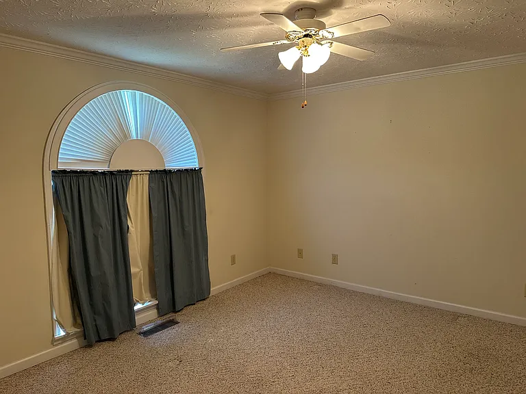 2706 Martha Brooks Ln — Photo 10