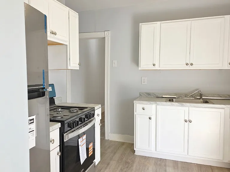 228 Tioga St #1 — Photo 3