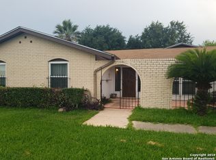 202 Meadow Bend Dr, San Antonio, TX 78227