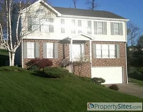 206 Andrew Dr photo 1
