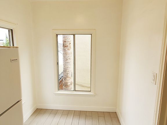 3rd image of 5613 Virginia Ave #203