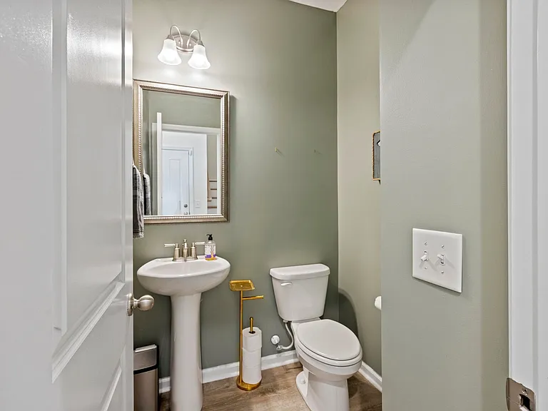 622A Pendleton Dr — Photo 7