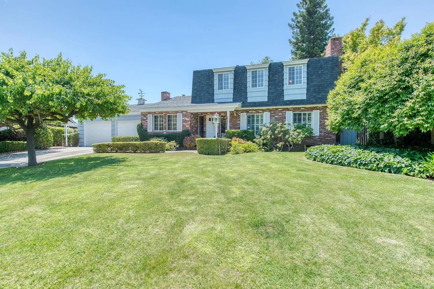 1335 W Celeste Ave photo 1