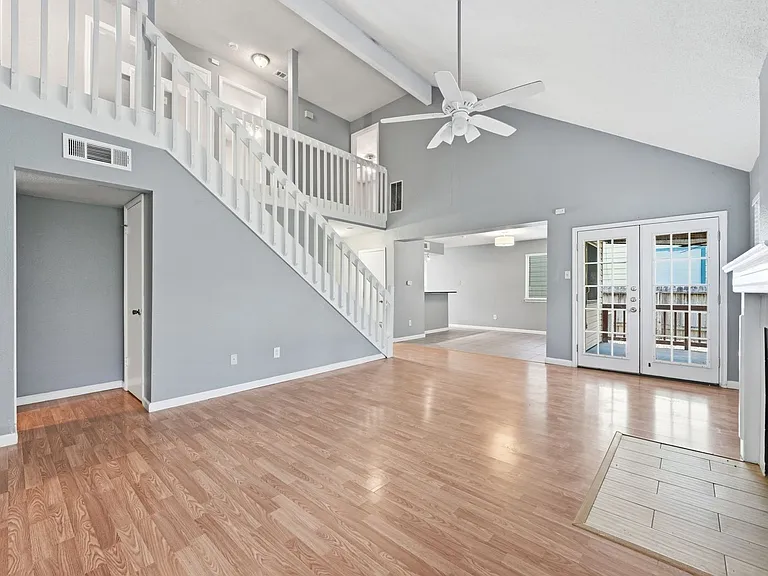 6300 Evangeline Trl — Photo 2