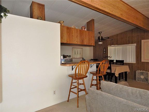 3rd image of 624 E Well St
