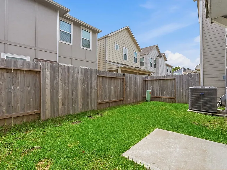 1516 Lakeline Oak Dr — Photo 24