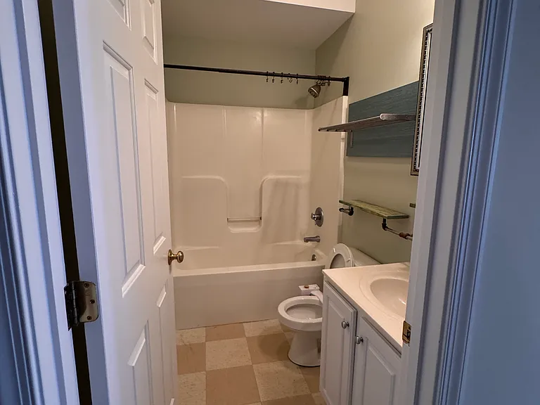 1224 Coleman Ct #B — Photo 9