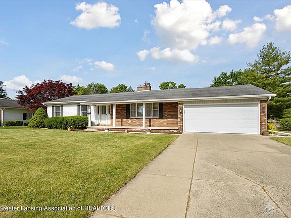 3rd image of 808 Ledge Moor Blvd