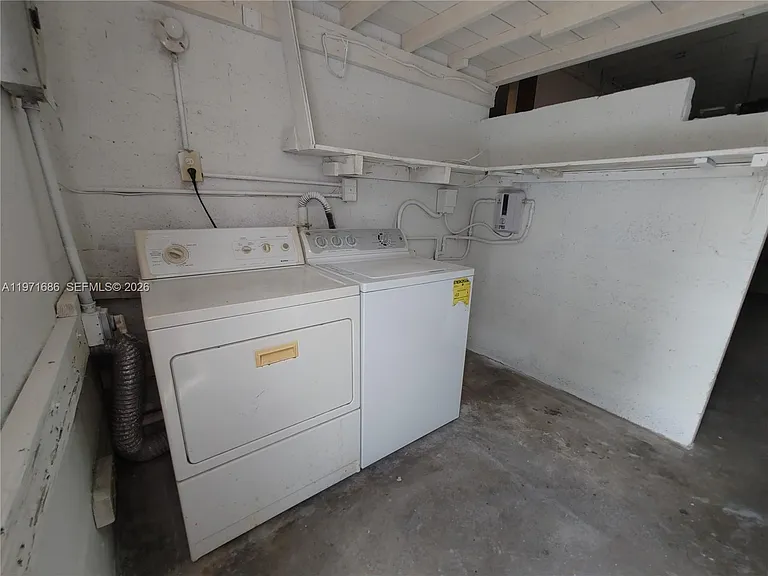14901 NW 9th Ct — Photo 37