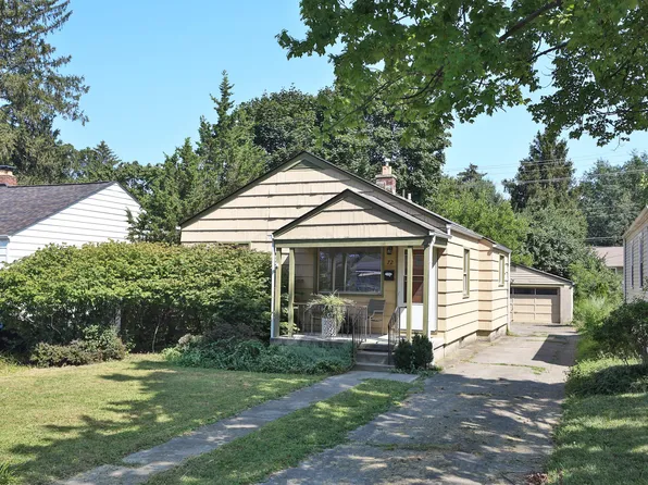 72 E Stanton Ave, Columbus, OH 43214