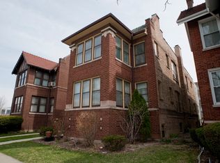 512 S Ridgeland Ave, Oak Park, IL 60304