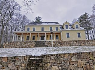 14 Parker St, Southborough, MA 01772