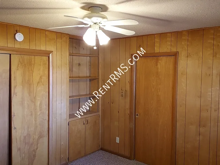 207 Chestnut St — Photo 12