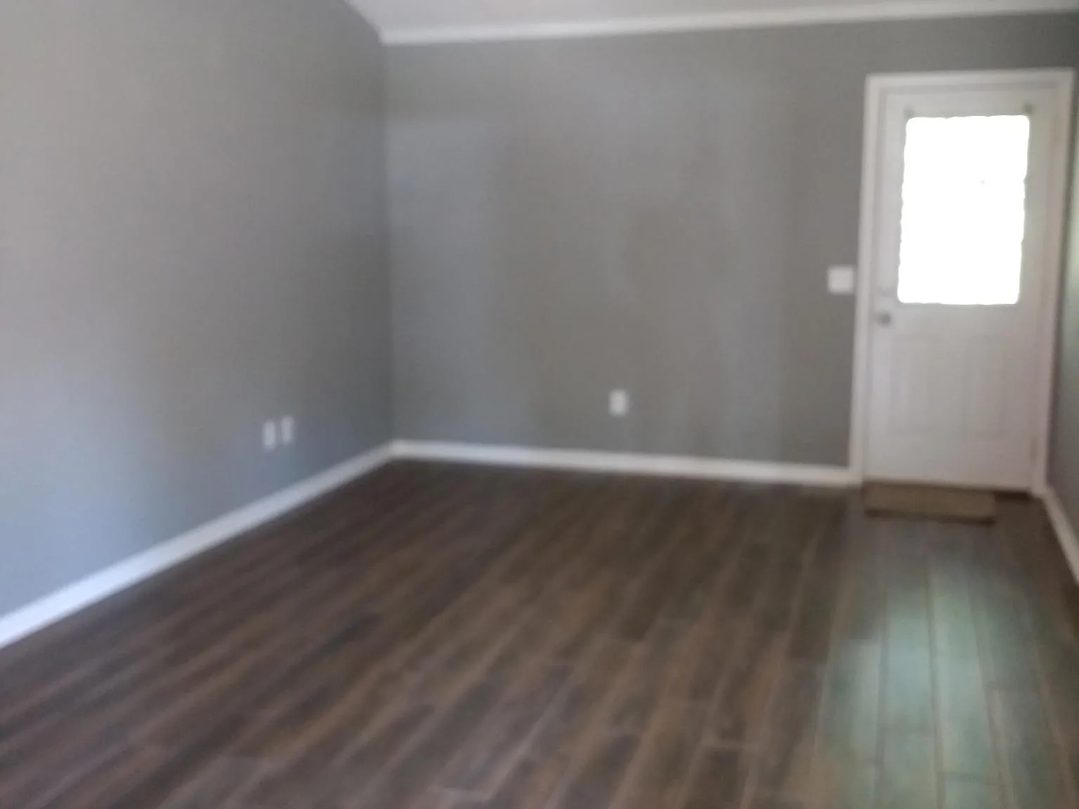 3 bed, 1107 sqft, $1,700 — Photo 2