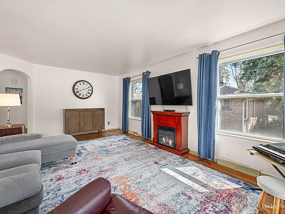 4th image of 227 N Elmwood Ave