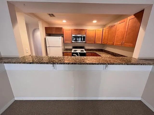 125 Escambia Ln #305 — Photo 5