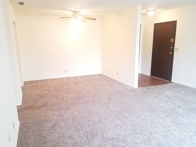 Kimberly Club Apartments — Photo 114