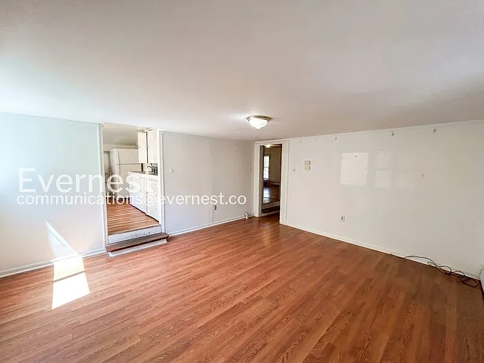 305 N Boundary St #B — Photo 5