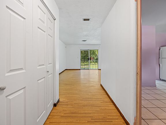 3rd image of 1411 Prospect St
