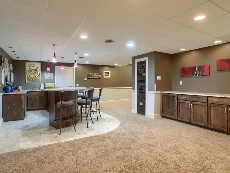 10 Spring View Ct — Photo 38