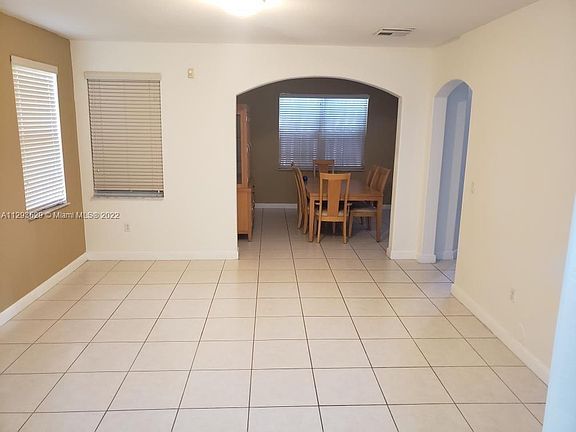 3rd image of 11272 NW 74th Ter