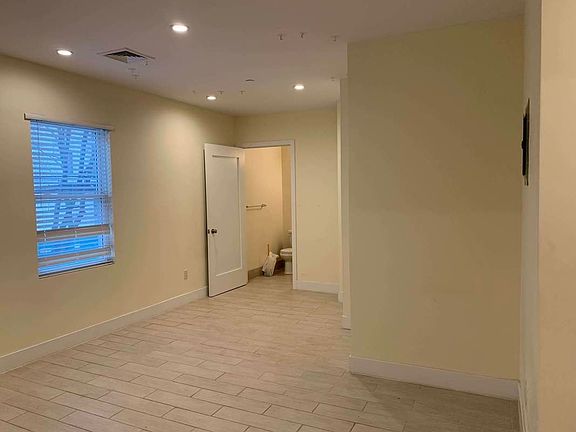2nd image of 31-01 21st St #2RR
