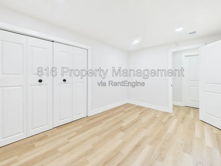 9524 Manning Ave #9520 — Photo 20